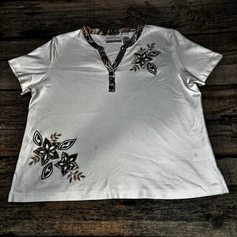 Alfred Dunner Petite Embroidered Leopard Floral V-Neck Top PM Womens Size Medium
